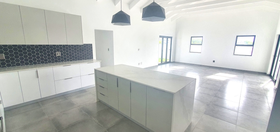 4 Bedroom Property for Sale in Shelley Point Western Cape